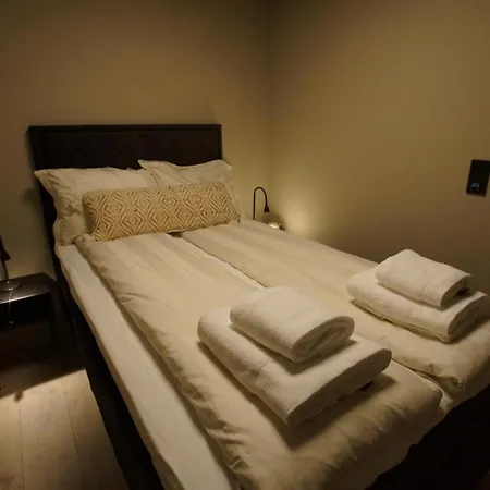 Comfort In Lone Only 20 Minutes Away From The Heart Of The City! Bergen