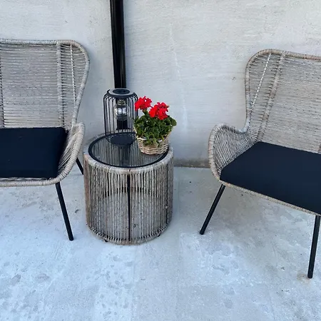 Comfort In Lone Only 20 Minutes Away From The Heart Of The City! Appartement *