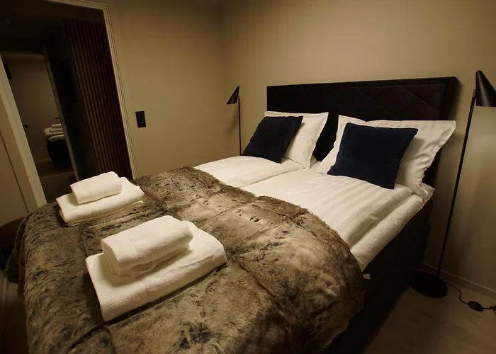 Comfort In Lone Only 20 Minutes Away From The Heart Of The City! *