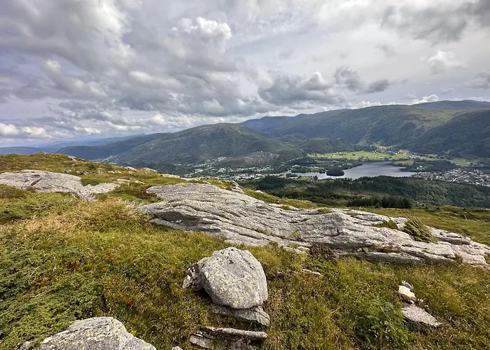 Comfort In Lone Only 20 Minutes Away From The Heart Of The City! Apartman *