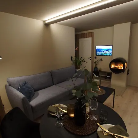 Comfort In Lone Only 20 Minutes Away From The Heart Of The City! 卑爾根